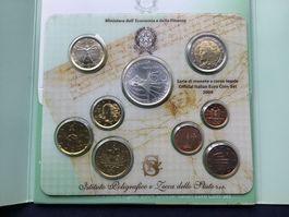 ITALIA**Sehr schöne EURO münzsatz 2004,mit 5euro silbermünze