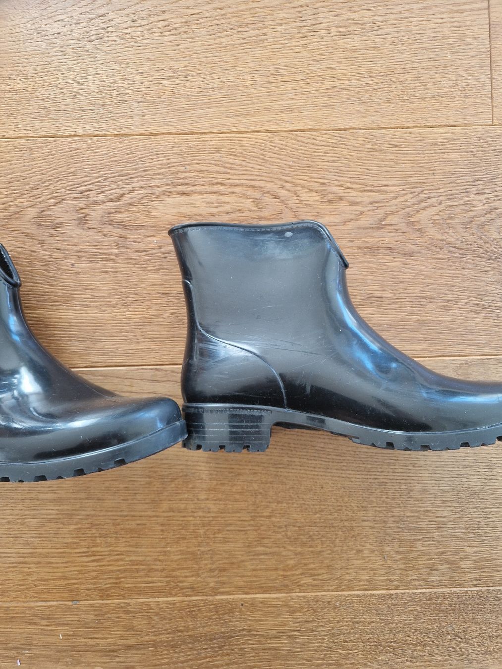 Scarpe per ragazze: Gummistiefel schwarz Grösse 36 – Usato da Eschenbach SG venduto da SanFranciscoCalifornia 2