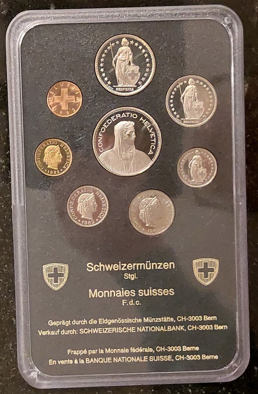 Tutti le monete: Münzsatz Schweiz 1982 stgl. – Nuovo (secondo la descrizione) da Arch venduto da coinsandmore 1