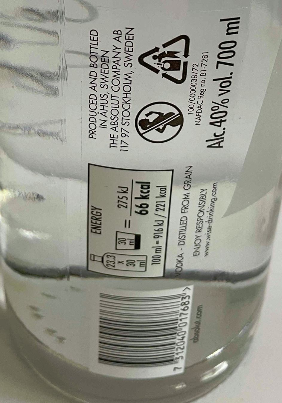 Absolut Vodka Bevande alcoliche: Absolut Vodka 70 cl – Nuovo e nell'imballaggio originale da Zürich venduto da Hahaha 1