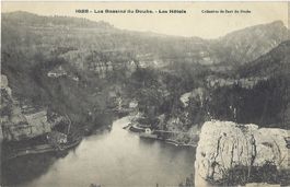 1028 - Les Bassins du Doubs. - Les Hôtels