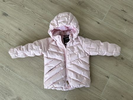 Doudoune Reima rose, taille 102 - idéale pour l'hiver!
