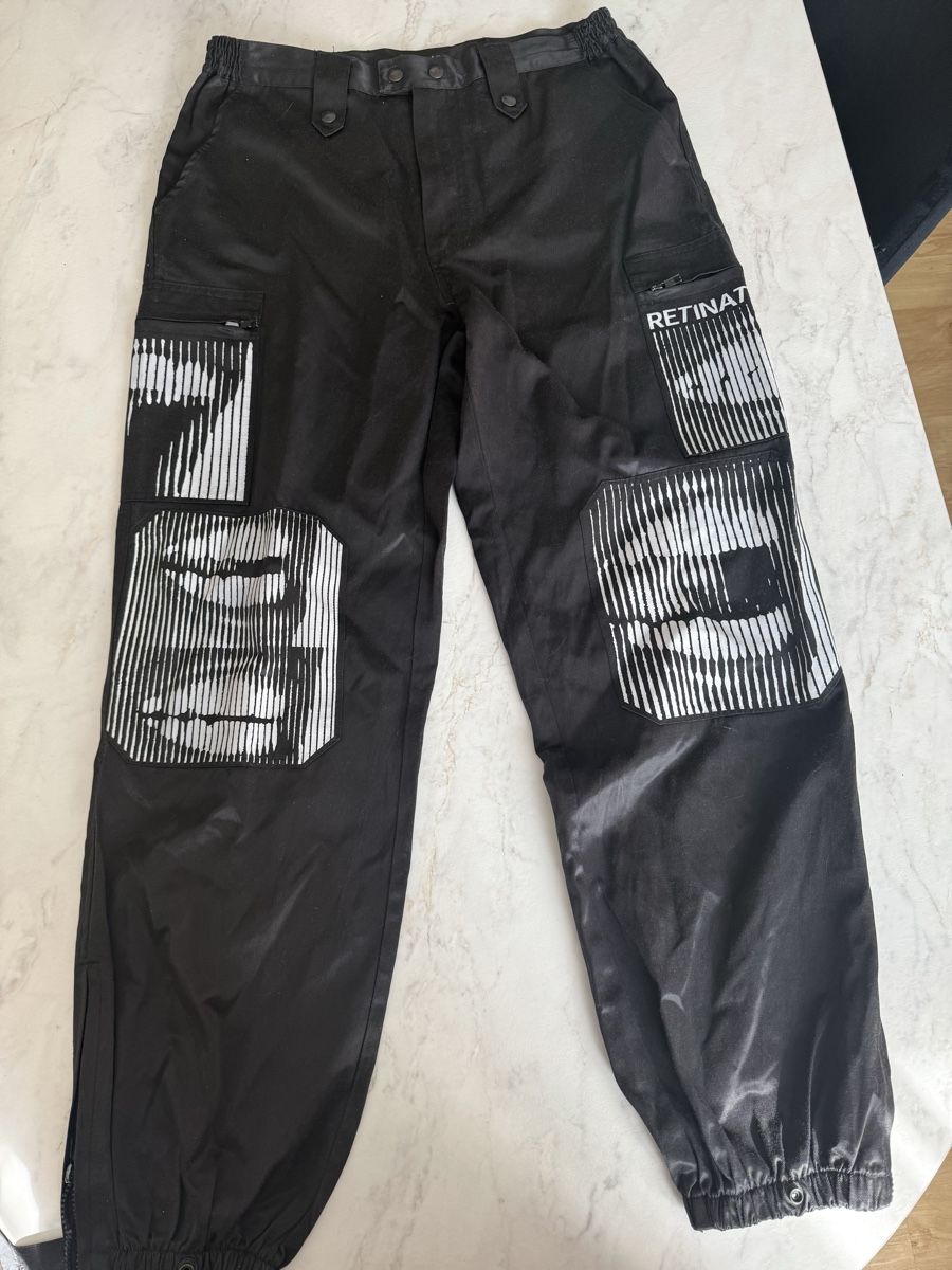 Pantaloni: Paris Streetstyle Cargopants – Nuovo (secondo la descrizione) da Winterthur venduto da leacatalinaa