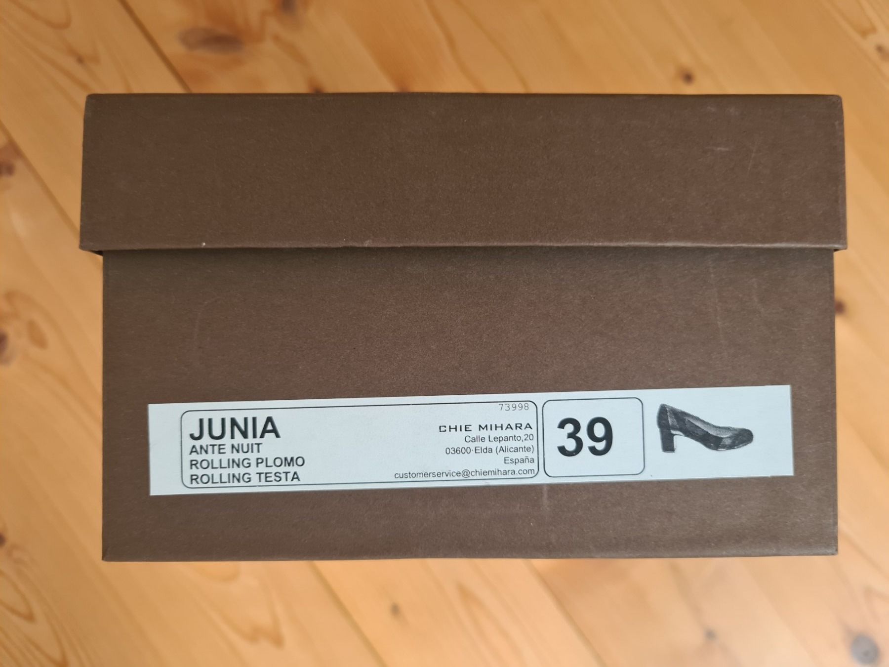 Chie Mihara Scarpe da donna: Chie Mihara pumps in blue & gold – Usato da Zürich venduto da mar_h988 1