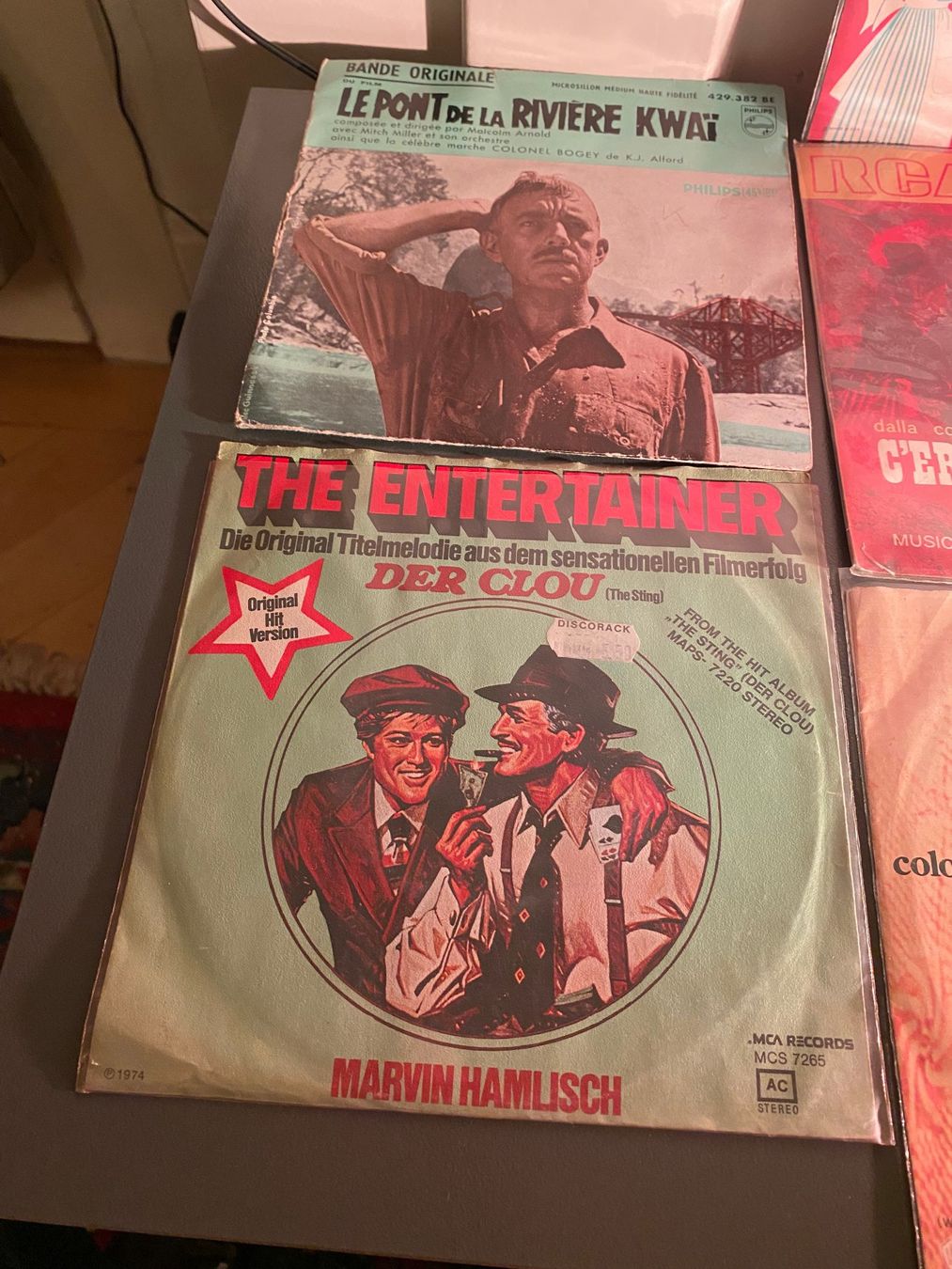 Schallplatten: 5 Singles Soundtracks für Juke Box – Gebraucht aus Zürich von Pyramid1 1