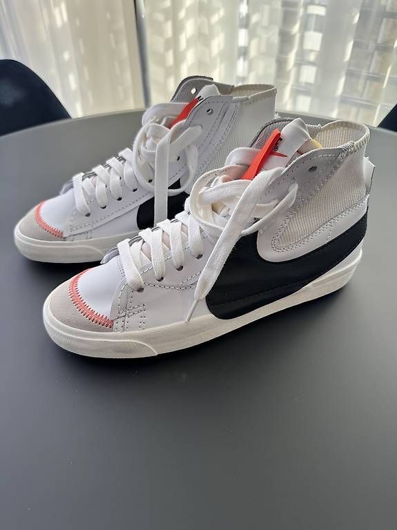 Nike Scarpe da uomo: Nike Schuhe 45 TOP ANGEBOT! – Nuovo e nell'imballaggio originale da St. Gallen venduto da Maverik_HunterX