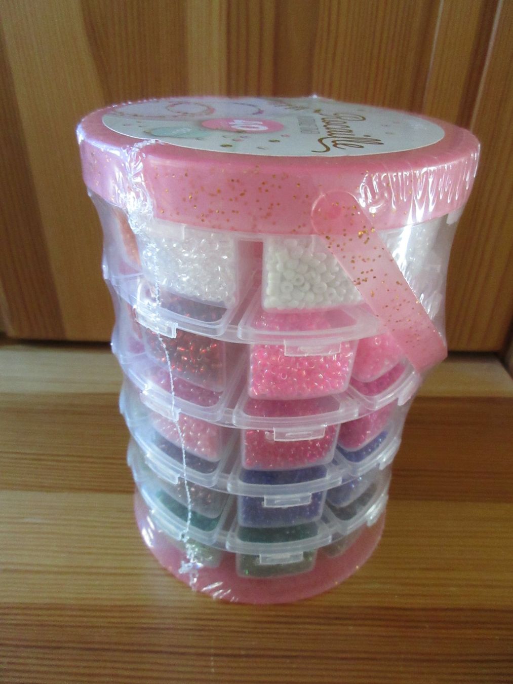 Perlen (unechte): Rocaille Perlenset Box 40 Farben – Neu und originalverpackt aus Kaisten von renault015 1
