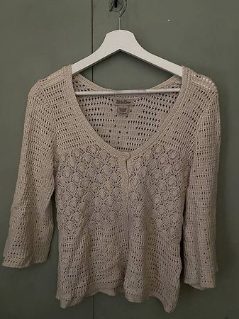 Gilet en maille ajourée beige style bohème chic