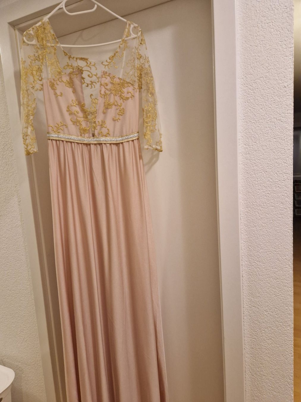 Lotti di vestiti: Cocktailkleid – Usato da Kefikon TG venduto da Livline 2