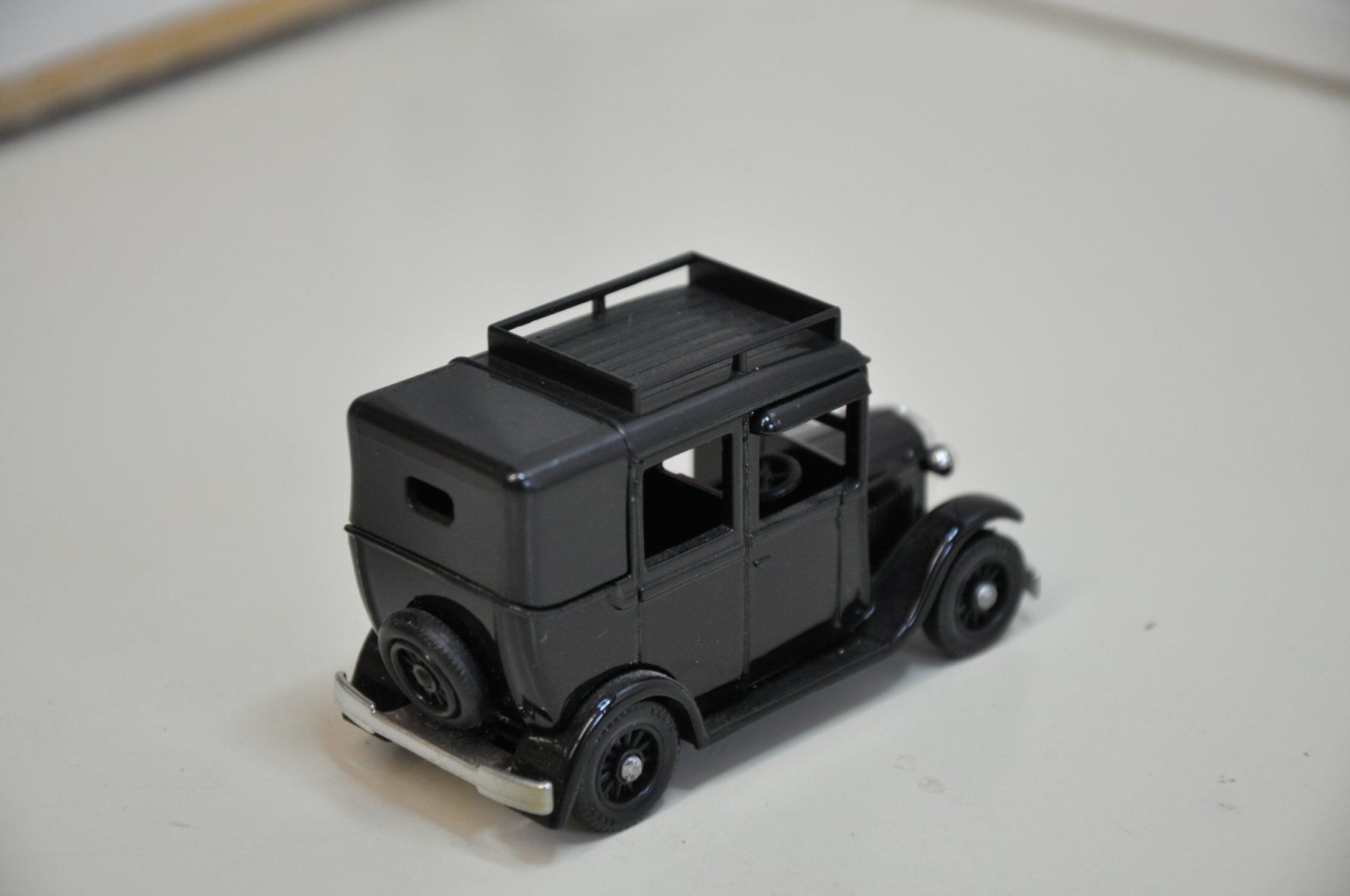 Modellini d'auto: Austin Taxi 1933 – Nuovo e nell'imballaggio originale da Ebnat-Kappel venduto da Aallerlei 2