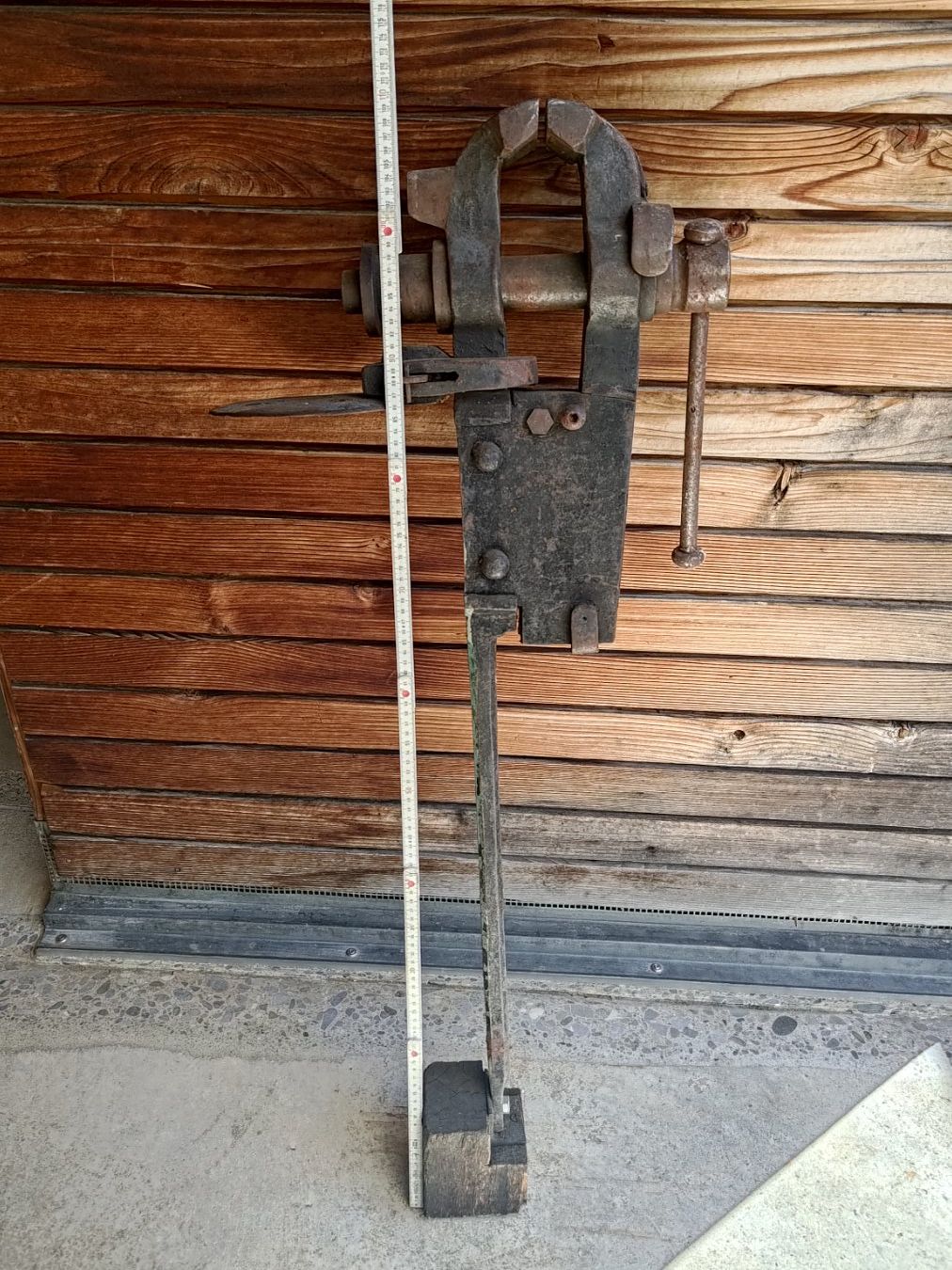 Tous les outils: Schmiedeschraubstock – D'occasion à Gerzensee par cobo02