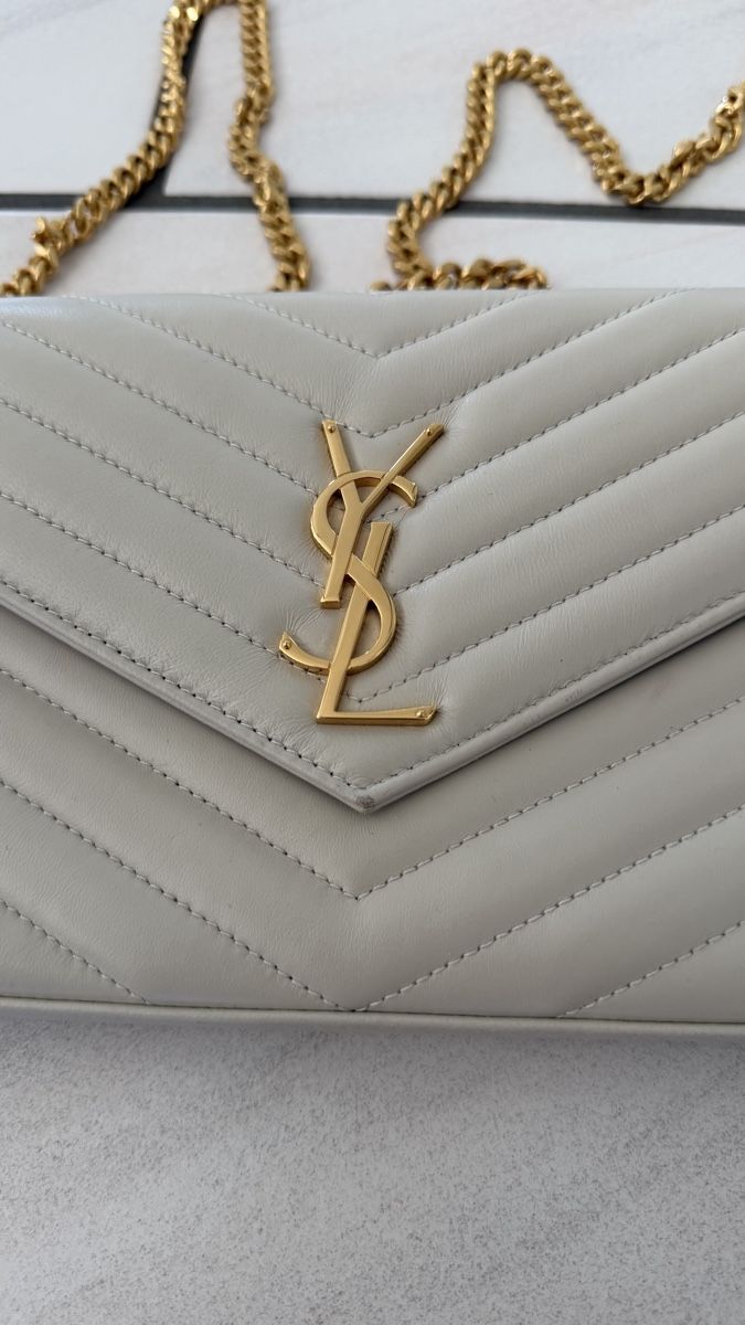 Saint Laurent Sacs femmes: Saint Laurent Umhängetasche – Neuf (Voir description) à Würenlos par engeli028 2
