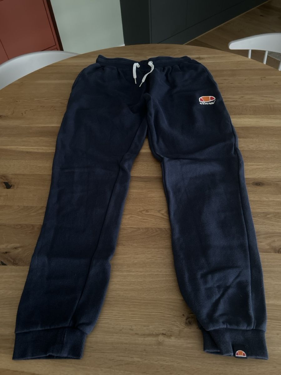 Ellesse Pantaloni: ellesse Hose lang blau M – Usato da Büttenhardt venduto da dmartinez