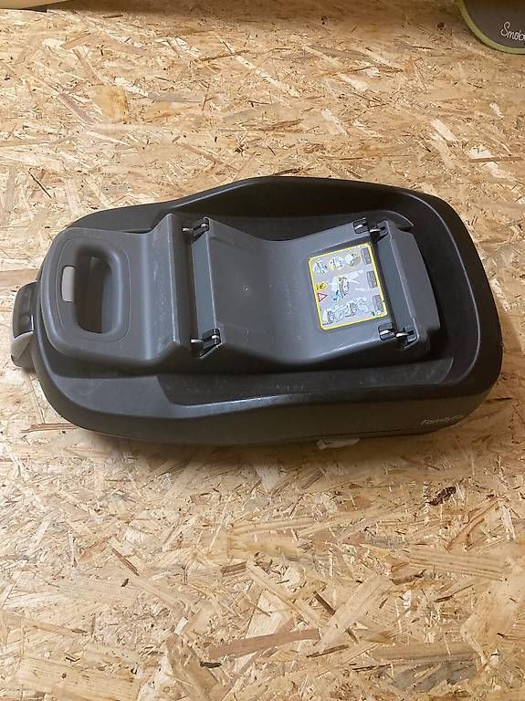 Auto-Kindersitze: Base isofix  – Gebraucht aus Campo (Blenio) von M.B.95