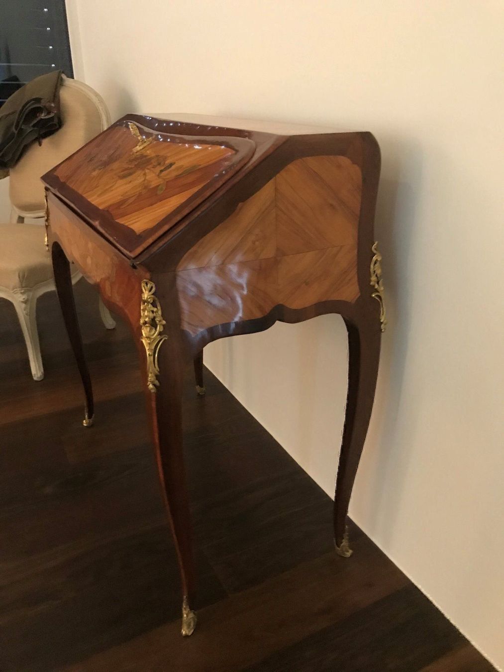 Scrivanie: Seltene "Bureau de Pente" Louis XV 18JH. – Usato da Zürich venduto da Louis_xvi 2