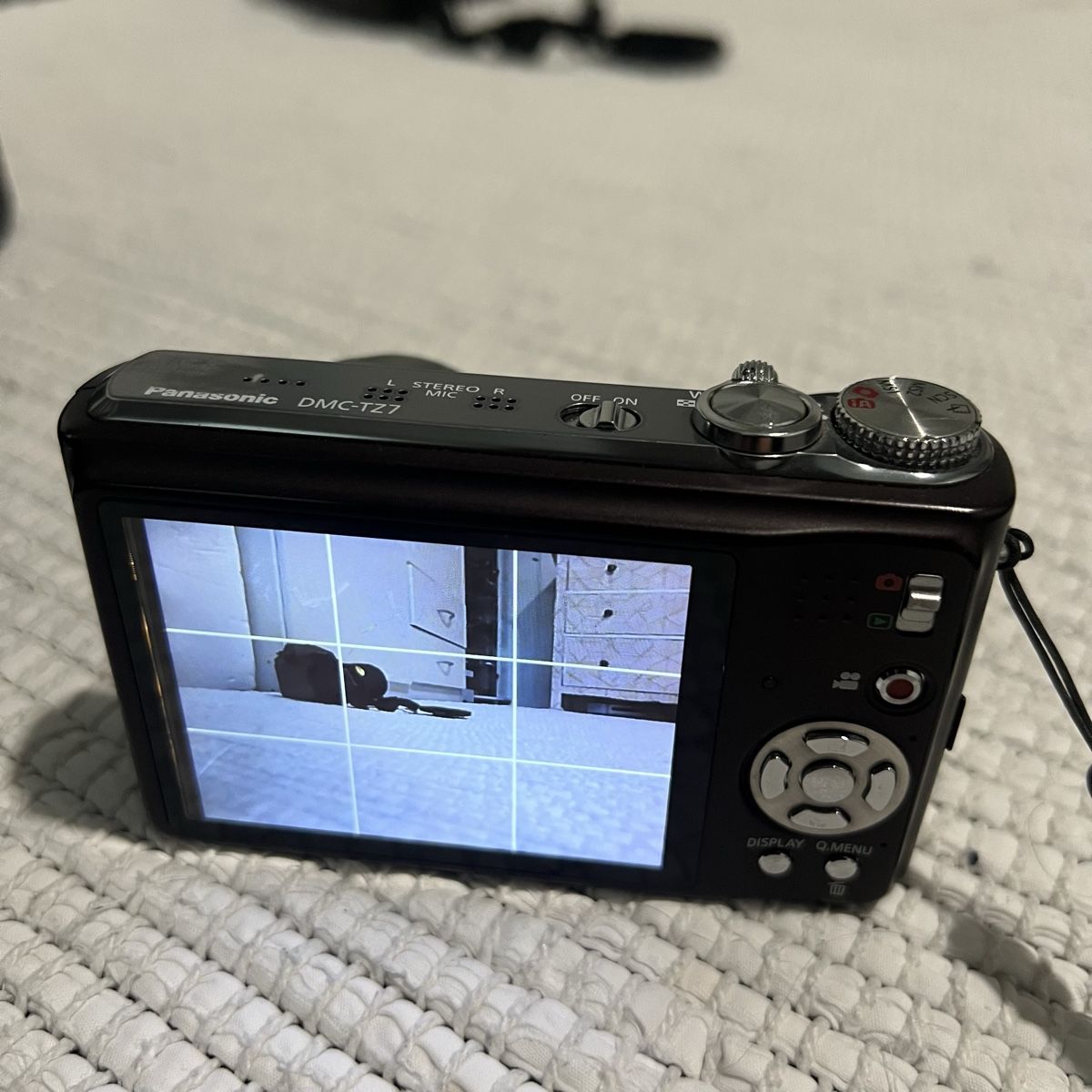 Panasonic Fotocamera: Panasonic Lumix DMC-TZ7 Digitalkamera – Usato da Unterkulm venduto da Sita013 3