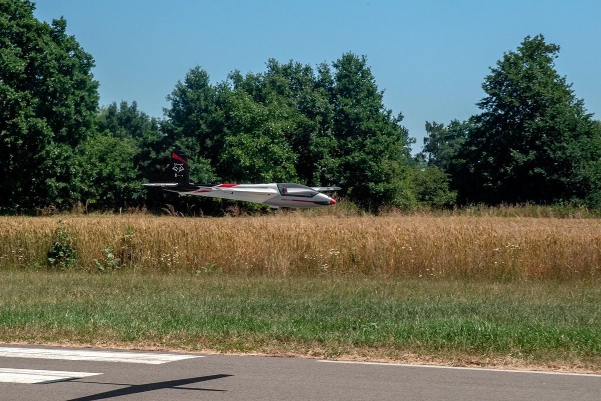 Modellismo RC: KAVAN Swift S-1 2400mm ARF - rot – Nuovo e nell'imballaggio originale da Balsthal venduto da Jetline 3