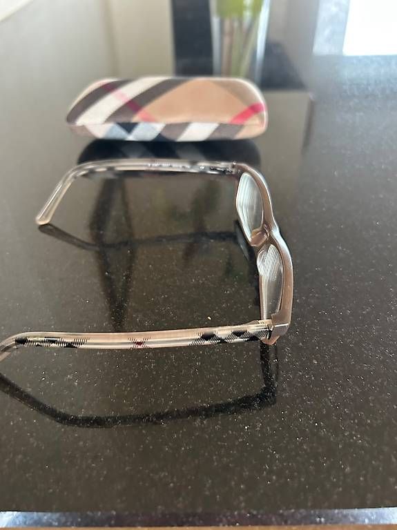 Brillen & Gläser: Original Burberry-Brille. – Gebraucht aus Riehen von babba1958 2