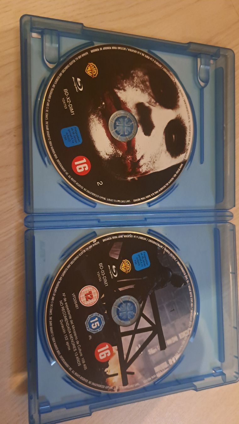 Tutti i DVDs: Blu-ray Batman the dark knight – Usato da Cuarny venduto da Jerks 2