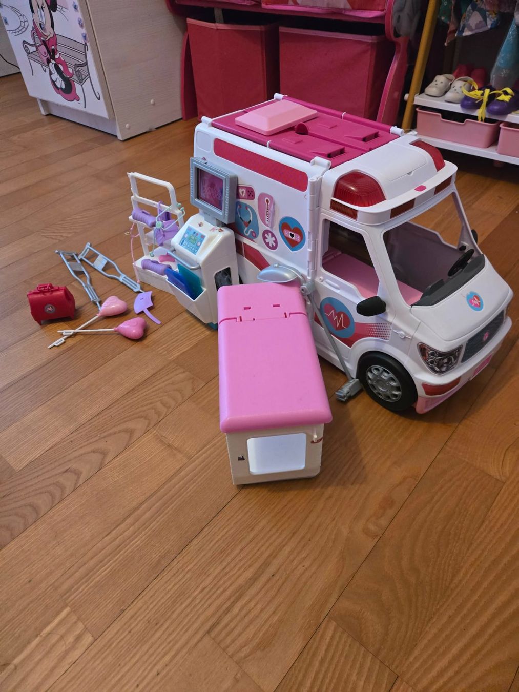 Puppenhäuser & -möbel: Barbie-Spielzeugpaket – Gebraucht aus St. Margrethen SG von Daniel-Masters 2