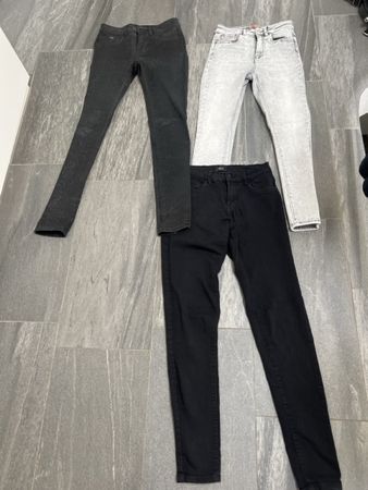 3 stk Damen Jeans Kleiderpaket Grösse 36/S