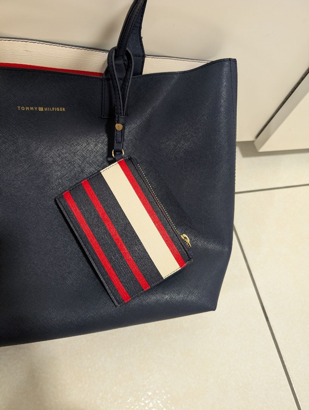 Tommy Hilfiger Borse da donna: Borsa Tommy Hilfiger reversibile – Usato da S. Pietro venduto da van_2826 3