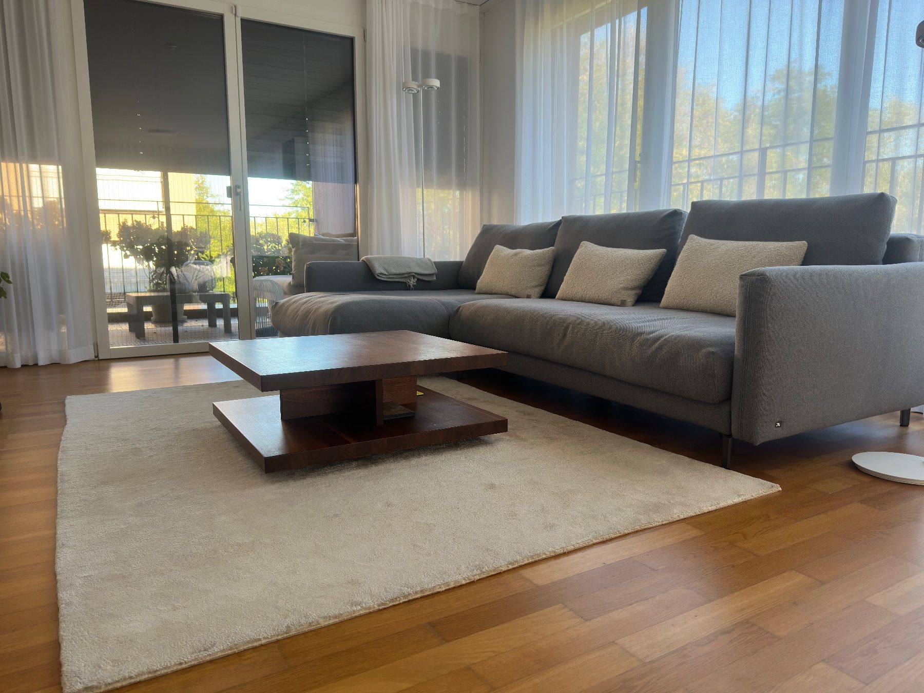 Team7 Tables: TEAM 7 Design Couchtisch C3 Nussbaum – D'occasion à Allschwil par Oliver-K. 2