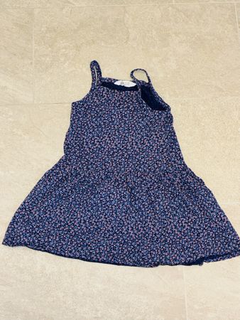 H&M Sommer Kleidli Gr. 110/116 mit Bluemli-Muster