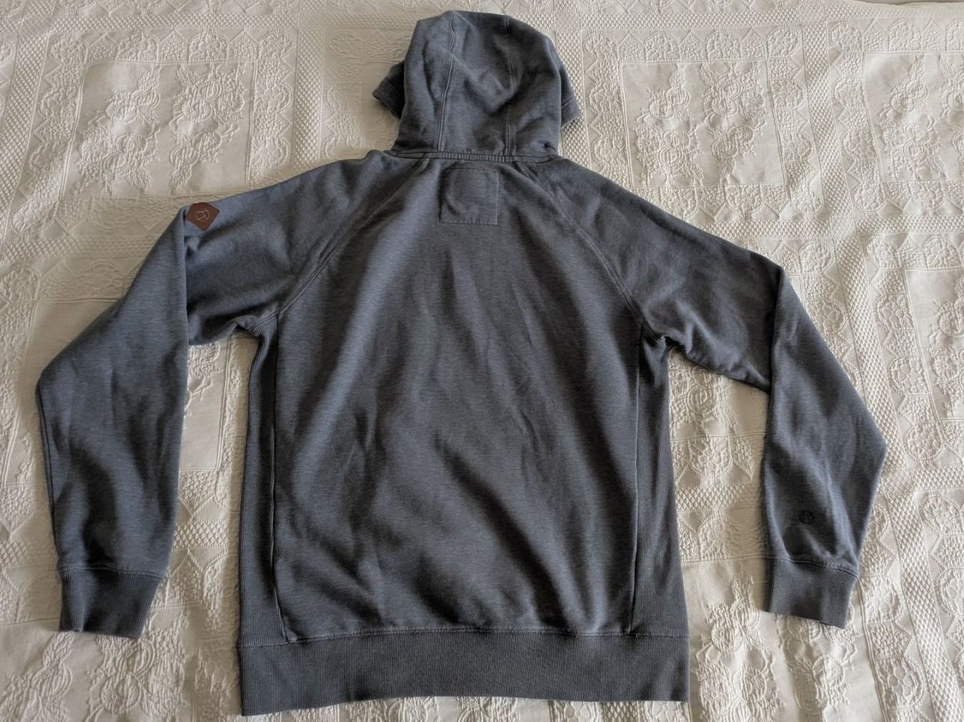 Pullover & Sweatshirts: Hoodie Kazane XL – Gebraucht aus Adliswil von bibuubib 1