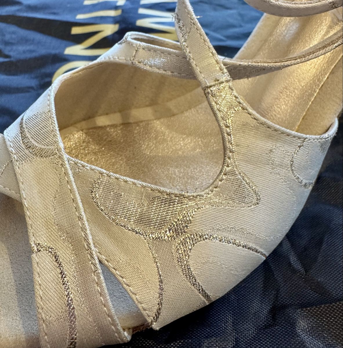 Scarpe da donna: Tanzschuhe gr. 37, Neuwertig – Nuovo (secondo la descrizione) da Ormalingen venduto da Anja5 1