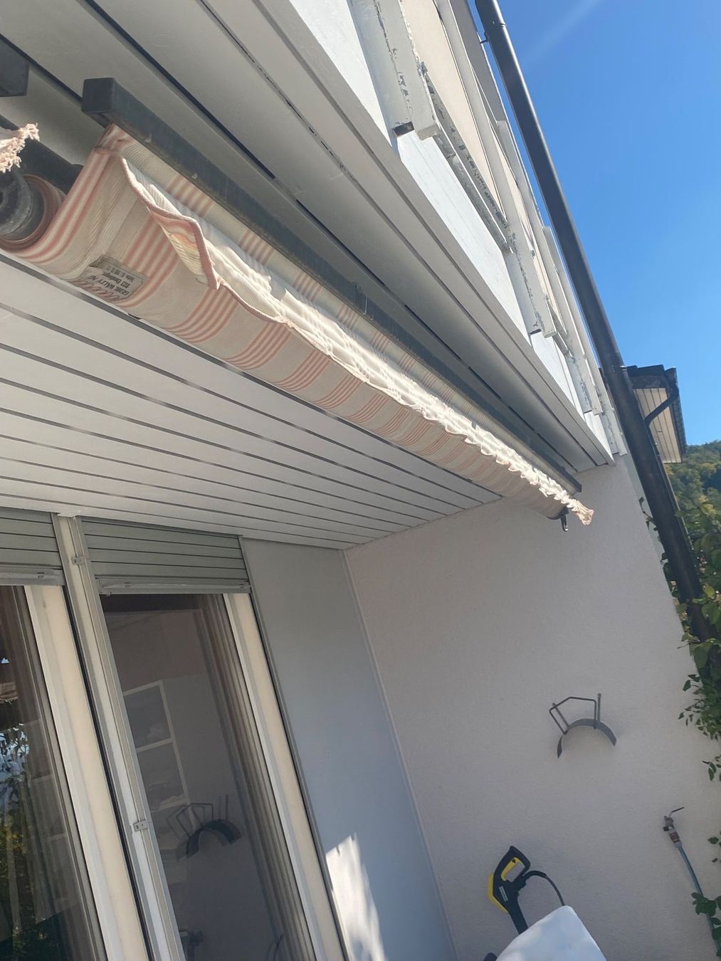 Tende da sole: 2 Sonnenstoren mit 1 Handkurbel – Usato da Geroldswil venduto da Landolt8888 1