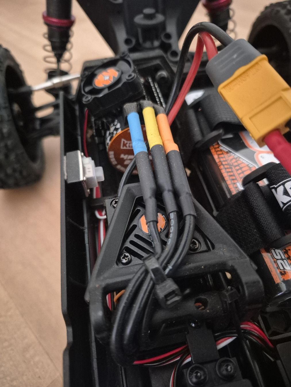 RC Kits de montage: Hobbytech Buggy Rogue 2.0 Grün RTR 1:8 – Neuf (Voir description) à Dielsdorf par BARDARRU 8
