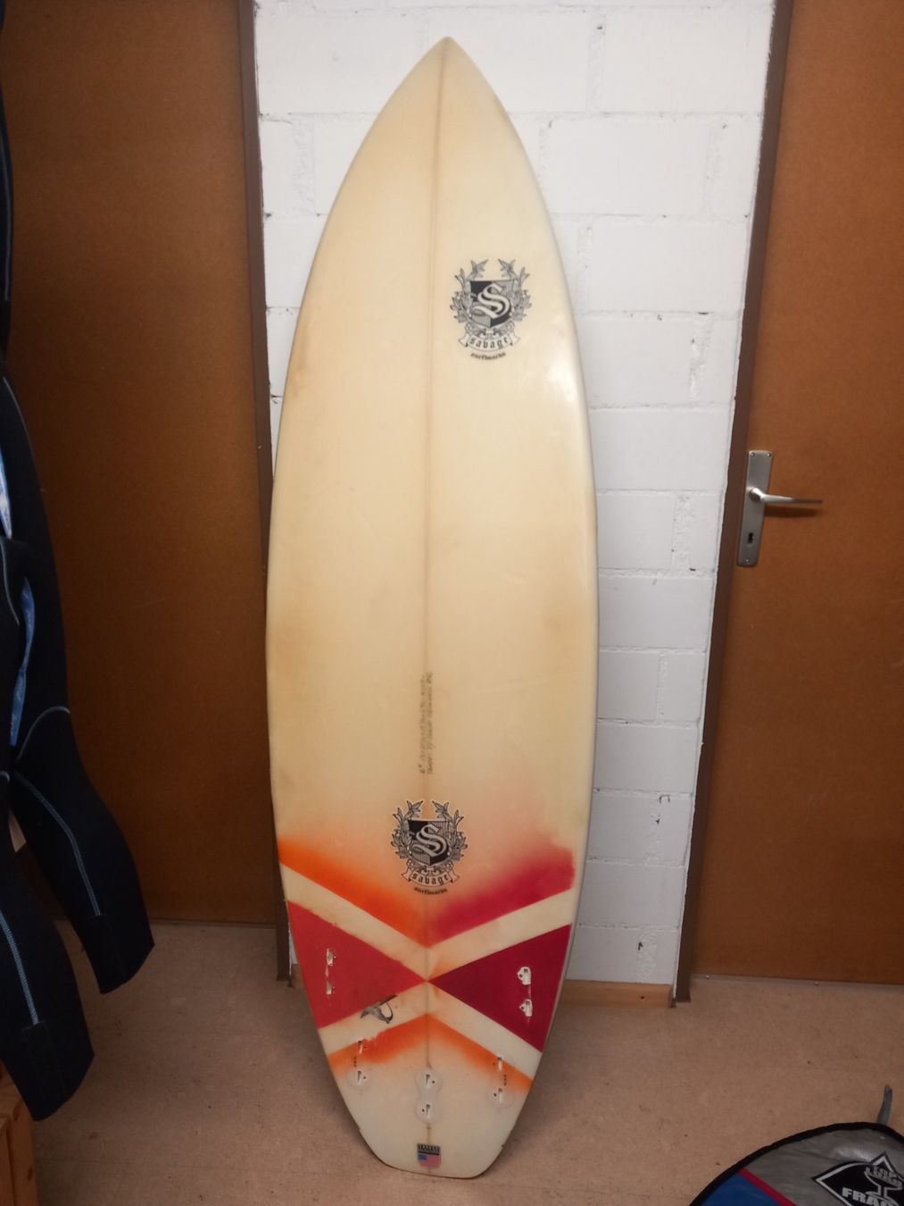 Tavole da surf e di nuoto: Savage Surfboard 6'0 – Usato da Einsiedeln venduto da David.11 1