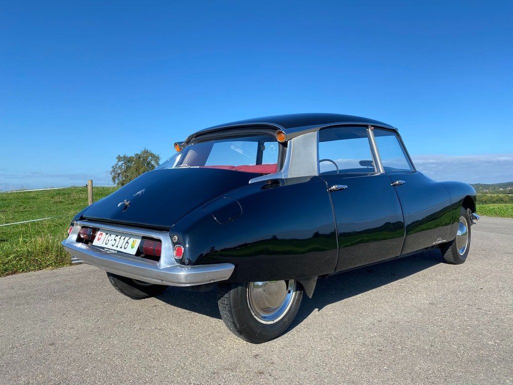 Citroën Autos: Citroen ID/DS zu Verkaufen – Defekt aus Wagerswil von  4