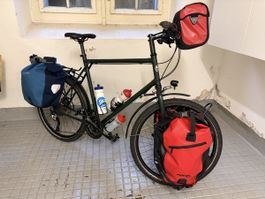 Reisen Velo Aarios. Shimano SQ Lab 