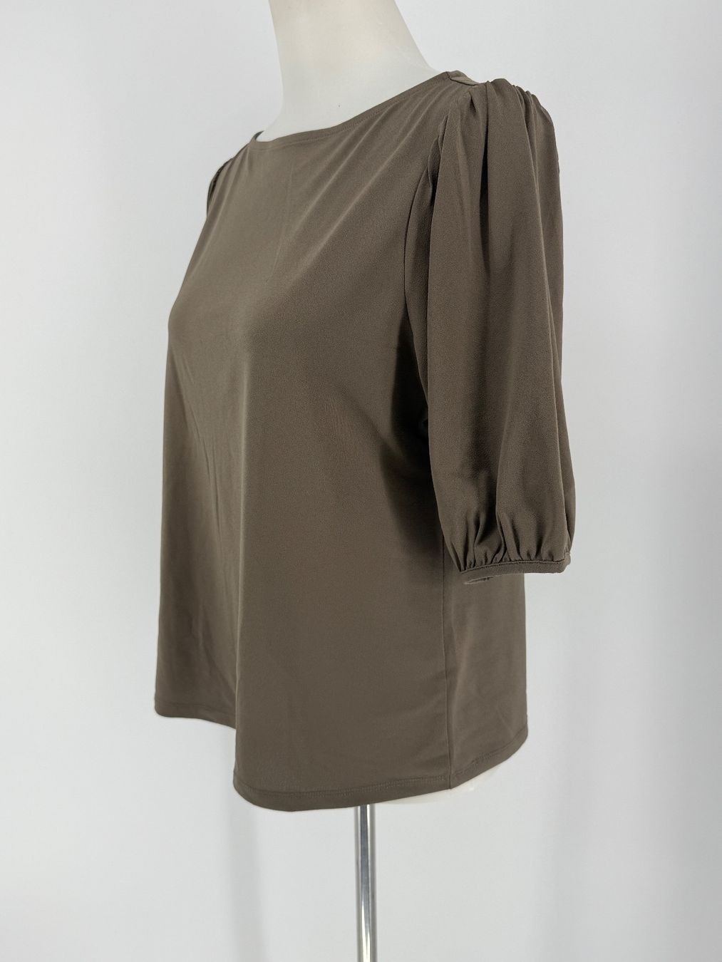 T-shirt: Shirt mit Puffärmeln Gr. M von H&M – Usato da Auenstein venduto da moin. 2