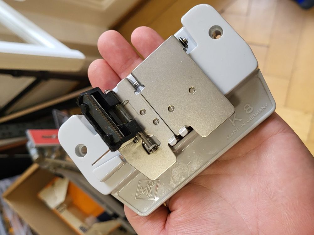 Unità & Adattatore: Agfa Klebepresse K 8mm / Agfa Splicer K 8mm – Usato da Bern venduto da FotoStrobo.ch_Outlet