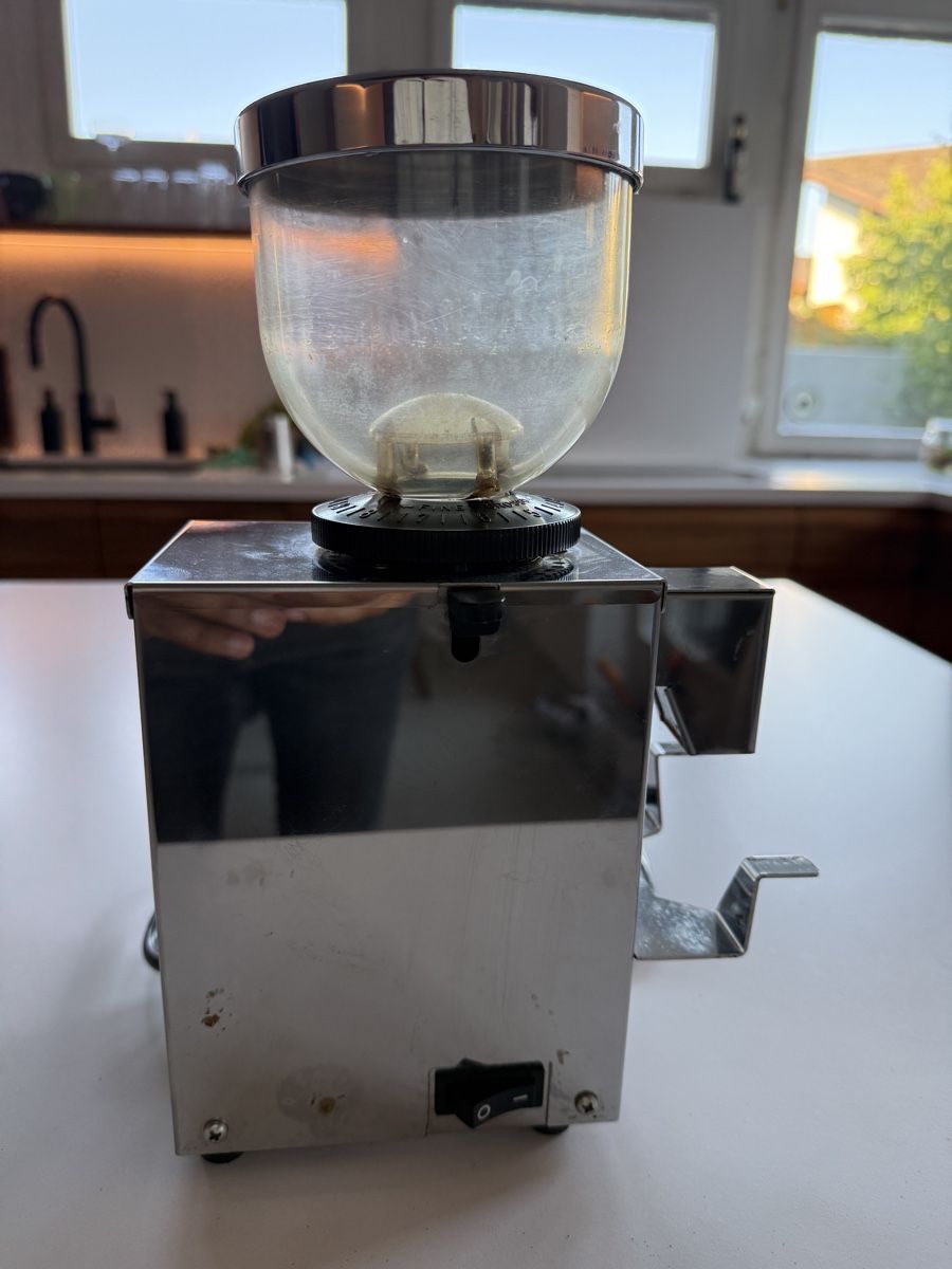 Elettrodomestici da cucina: Isomac Granmacinino coffee grinder – Usato da Dietikon venduto da lorica 3