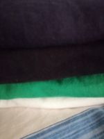 4 Baumwoll-T-shirts mit V-Ausschnitt Grösse 48/50