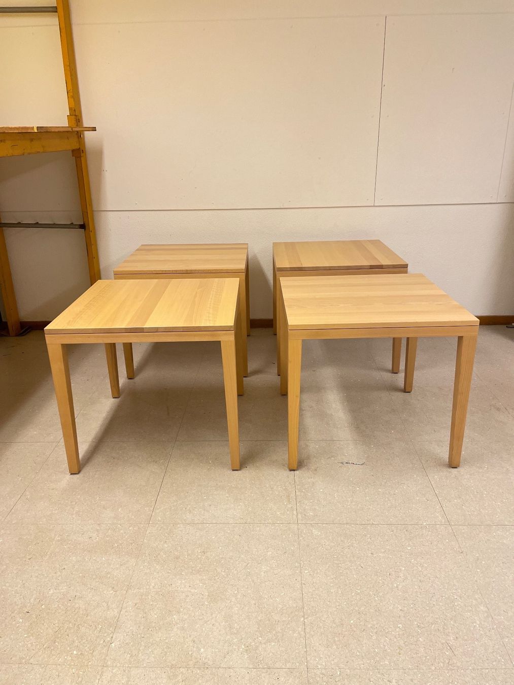 Horgen Glarus Tavoli: Horgen Glarus Tisch – Usato da Grenchen venduto da Design-Outlet 2