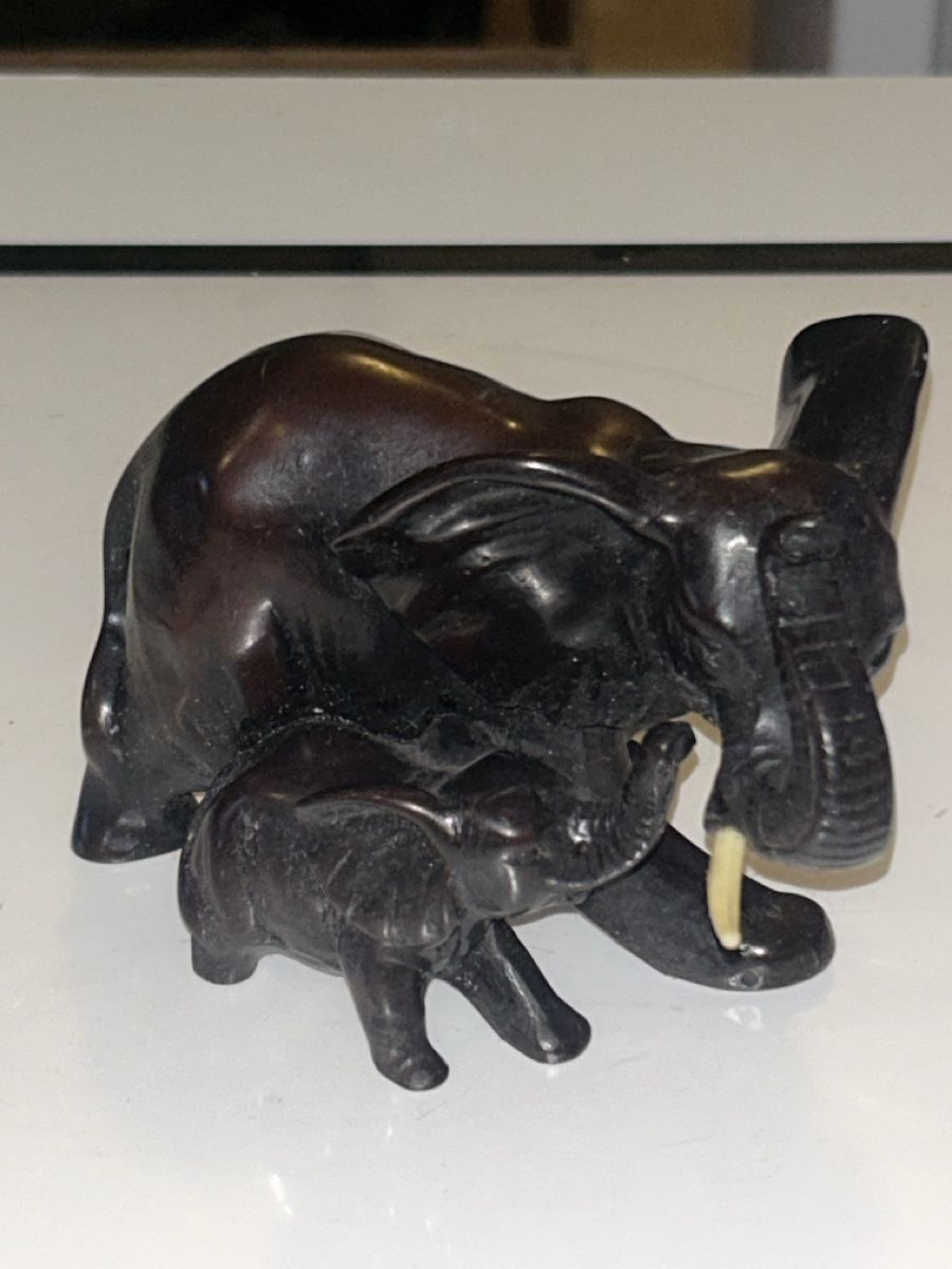 Figuren: Elefant Figur Mutter Kind (I7) – Gebraucht aus Aarau von bro_9zsg