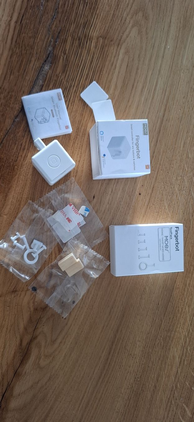 Interrupteurs: Fingerbot, smart home, schalter – Neuf avec emballage d'origine à Guntershausen par Jtattoo 3