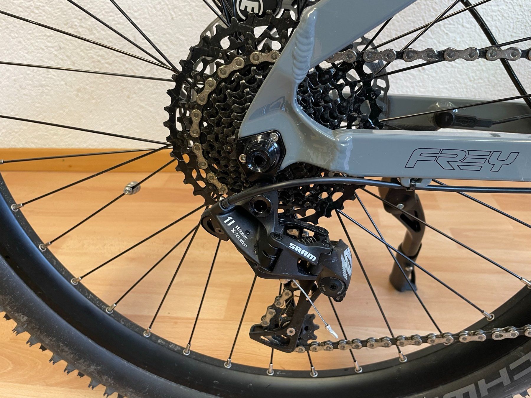 Frey Biciclette: Frey M510 Evolve Neo Pro, Vollgefedert, super Komponenten – Nuovo e nell'imballaggio originale da Pfaffhausen venduto da Nyota 8