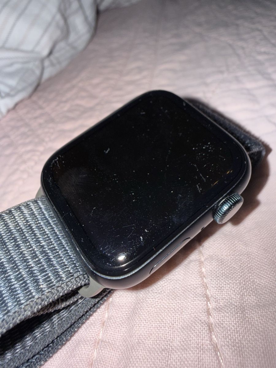 Apple Smartwatch: Apple Watch SE – Gebraucht aus Schönenwerd von Ale46. 1