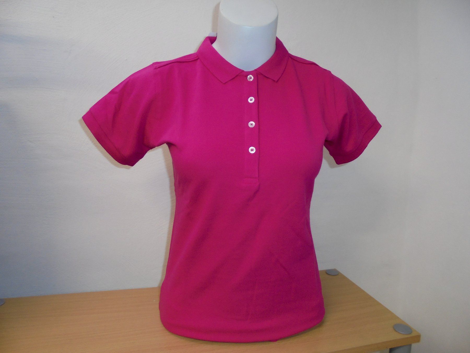 Magliette Polo: Damen Poloshirt Gr. S – Nuovo e nell'imballaggio originale da Oberhallau venduto da puper5