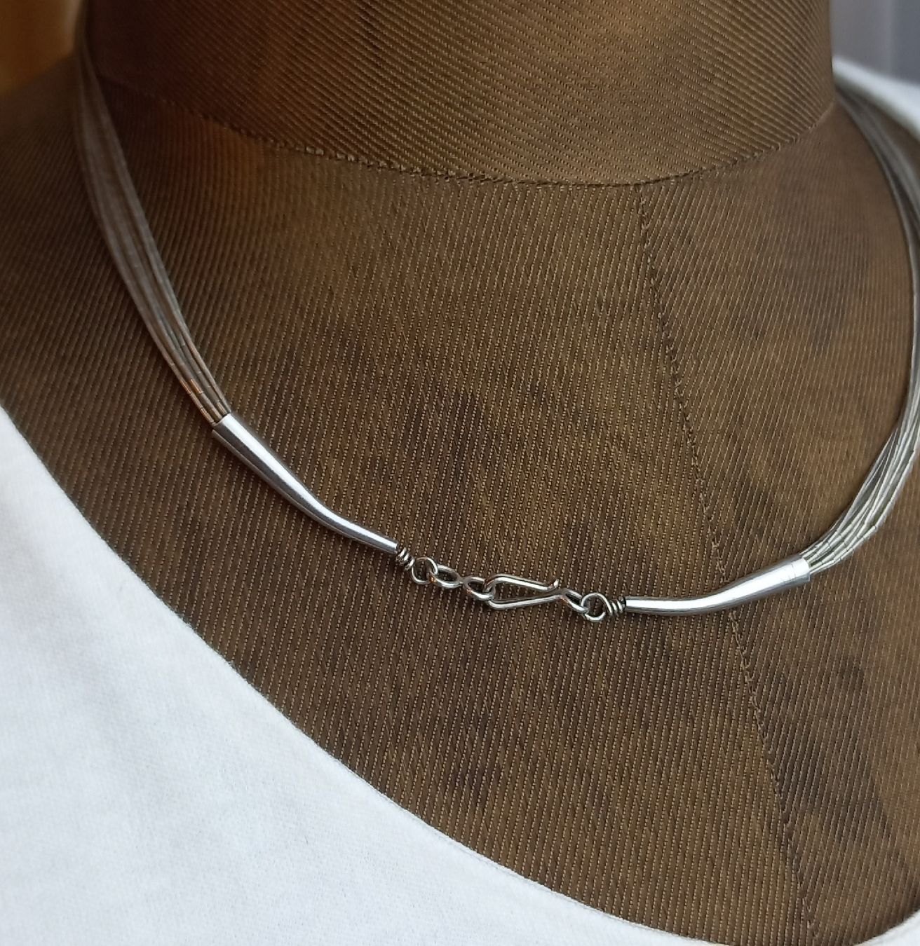 Catenine: Vintage Liquid Silver oder Navajo-Stil Silber Halskette – Usato da Buchs AG venduto da Dzirul 9