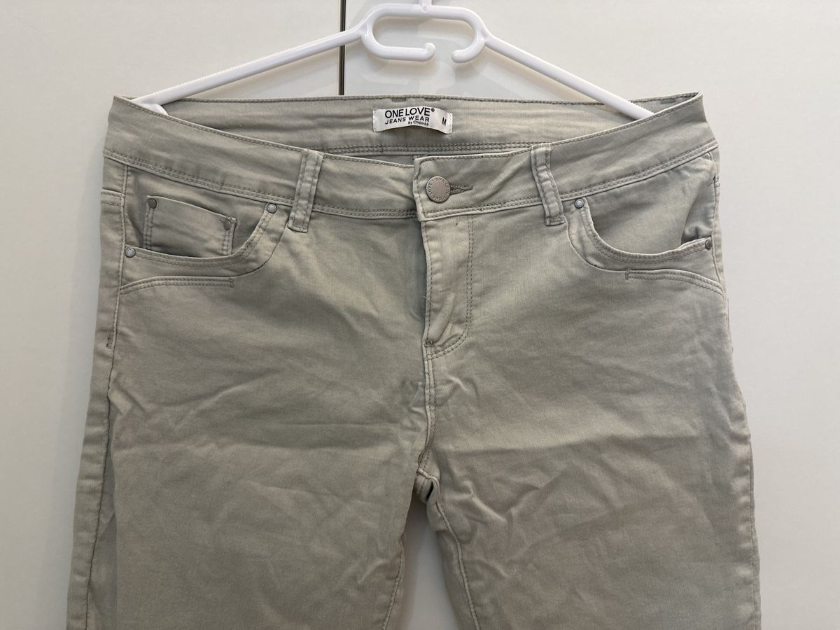 Pantaloni: Beige Capri Hose Gr. M – Usato da Buus venduto da 2019dp 3