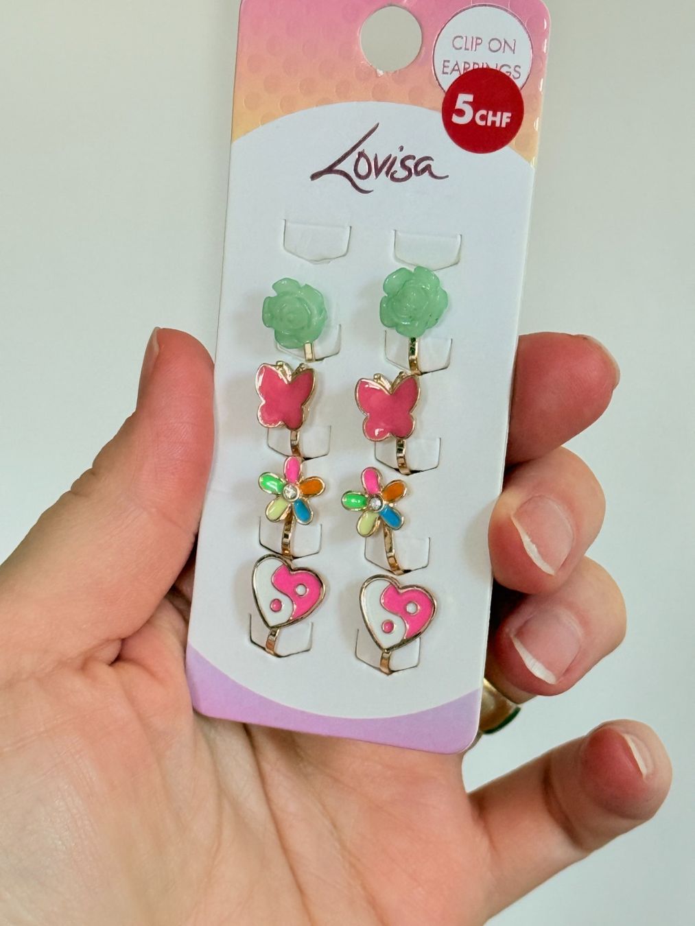 Orecchini pendenti & Orecchini a lobo: Lot de 8 clips d'oreilles Lovisa – Nuovo e nell'imballaggio originale da Genève venduto da AGBERG