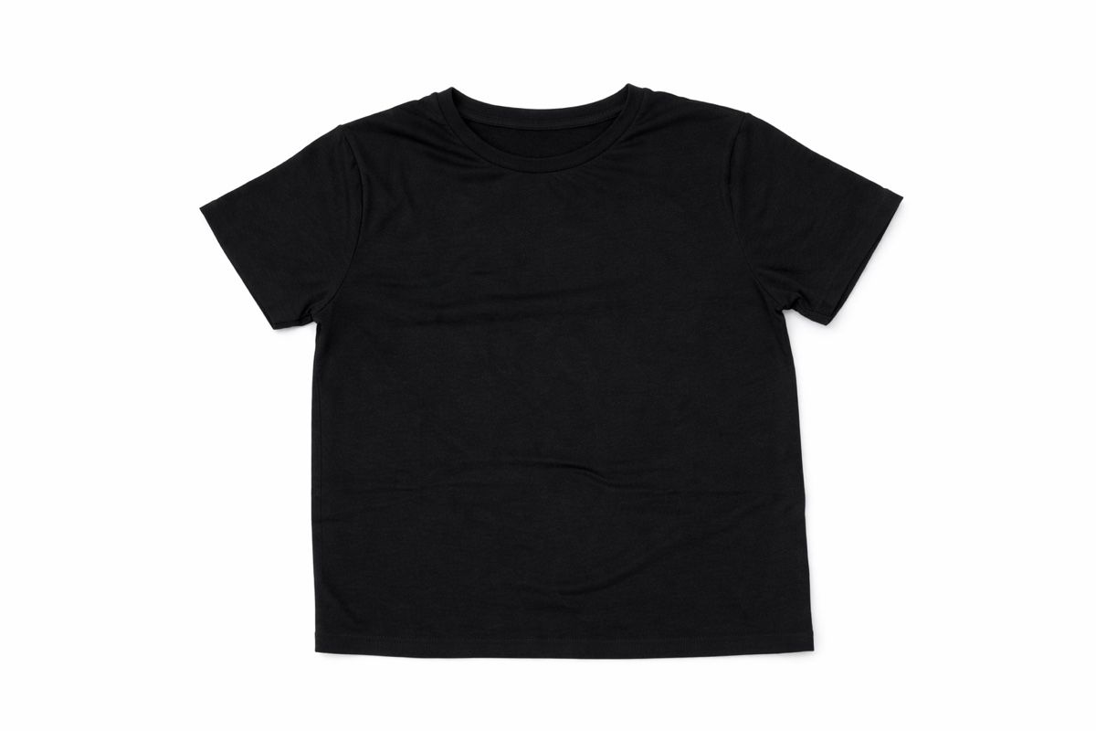 T-shirt: T-shirt noir garçon, 9 ans – Nuovo (secondo la descrizione) da Lausanne venduto da mar_6snp 2