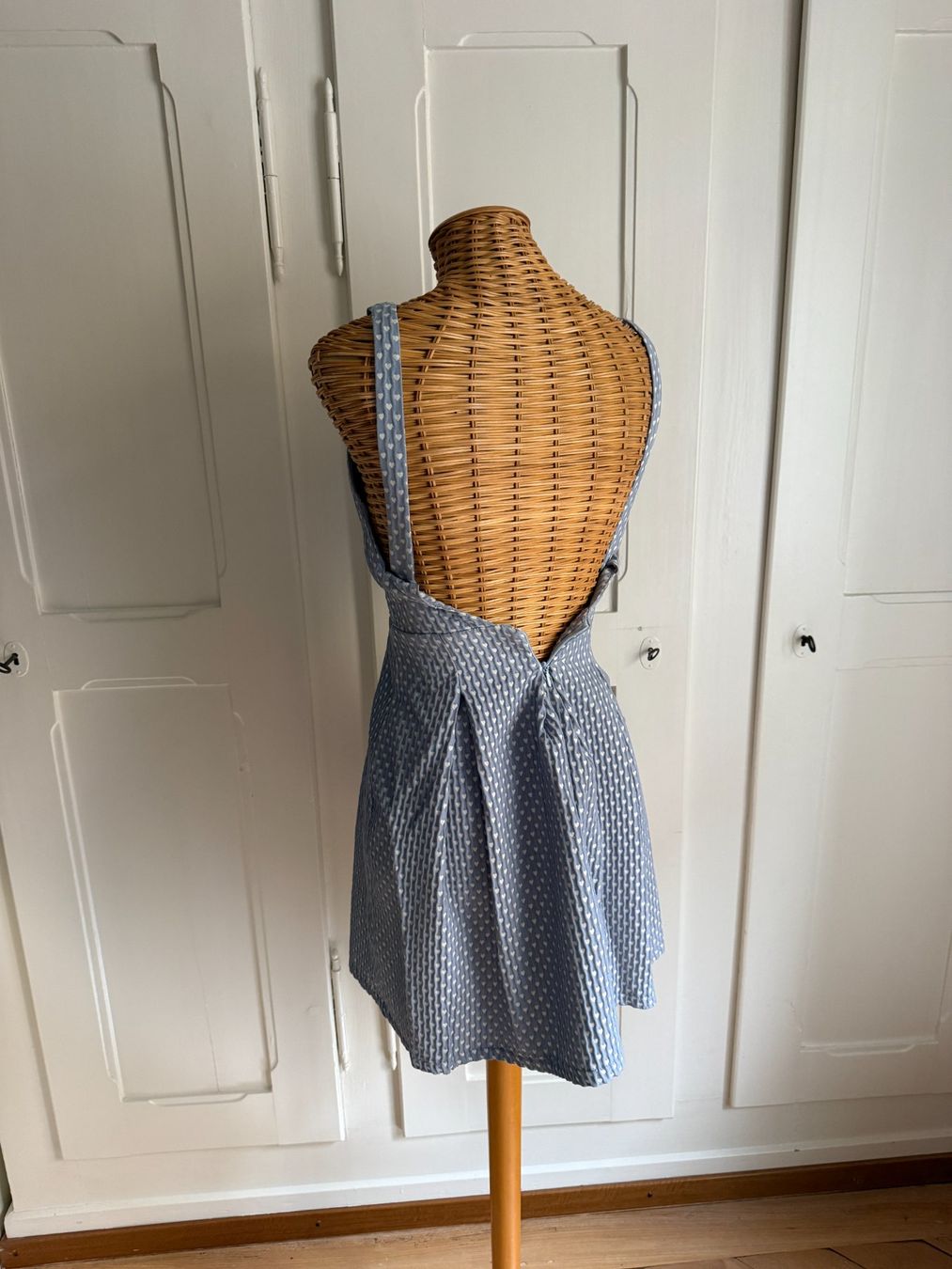 Zara Kleider: ZARA - Kleid hellblau mit Herzen XS – Gebraucht aus Zürich von Diazaio 2